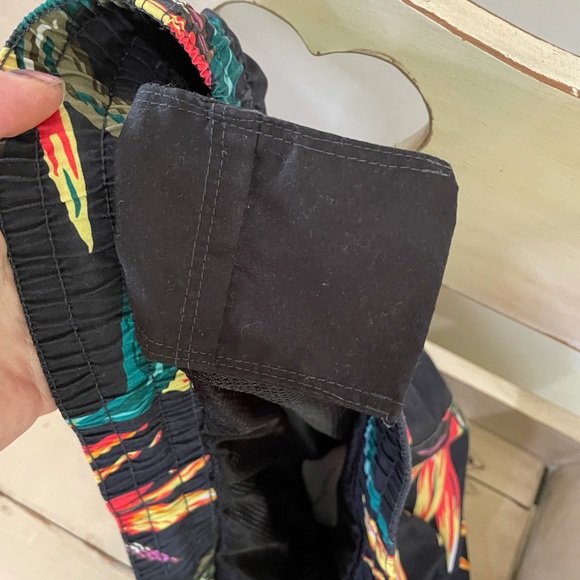 Old Navy/ men’s swim suit - Picture 2 of 4